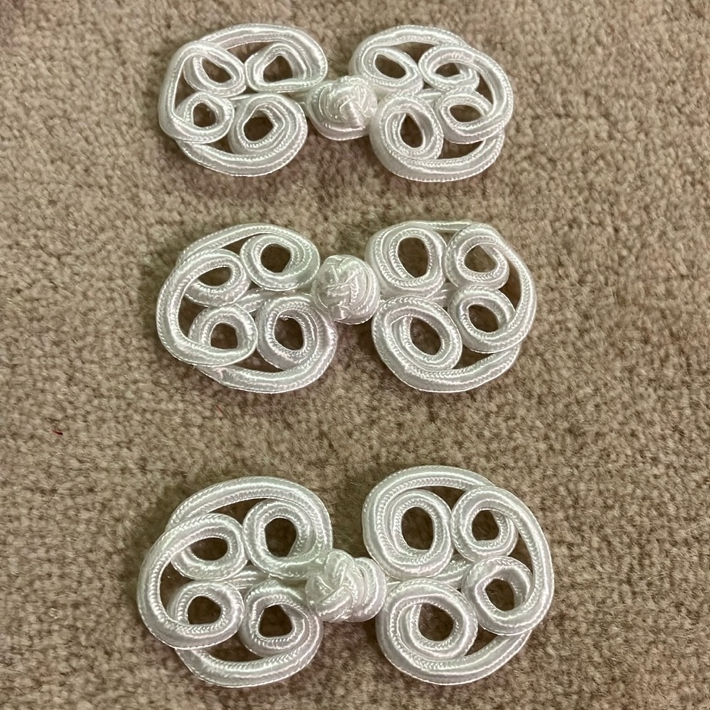 Elegant White Decorative Knot Closures 12 for $25